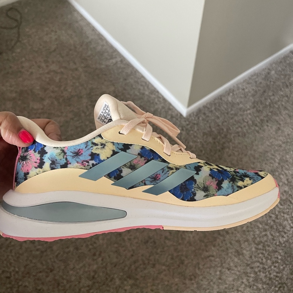 Adidas Women's Floral Sneakers - Cream and Blue